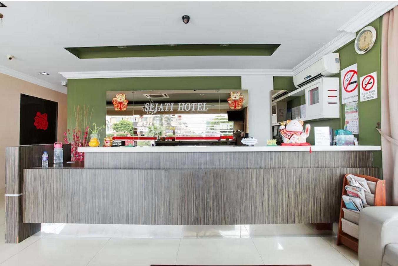 Sejati Hotel 实兆远 外观 照片